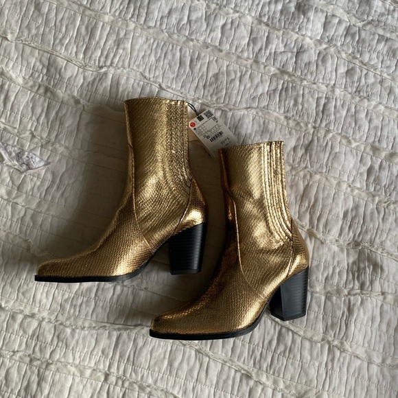 ZARA Gold Boots - Picture 1 of 12